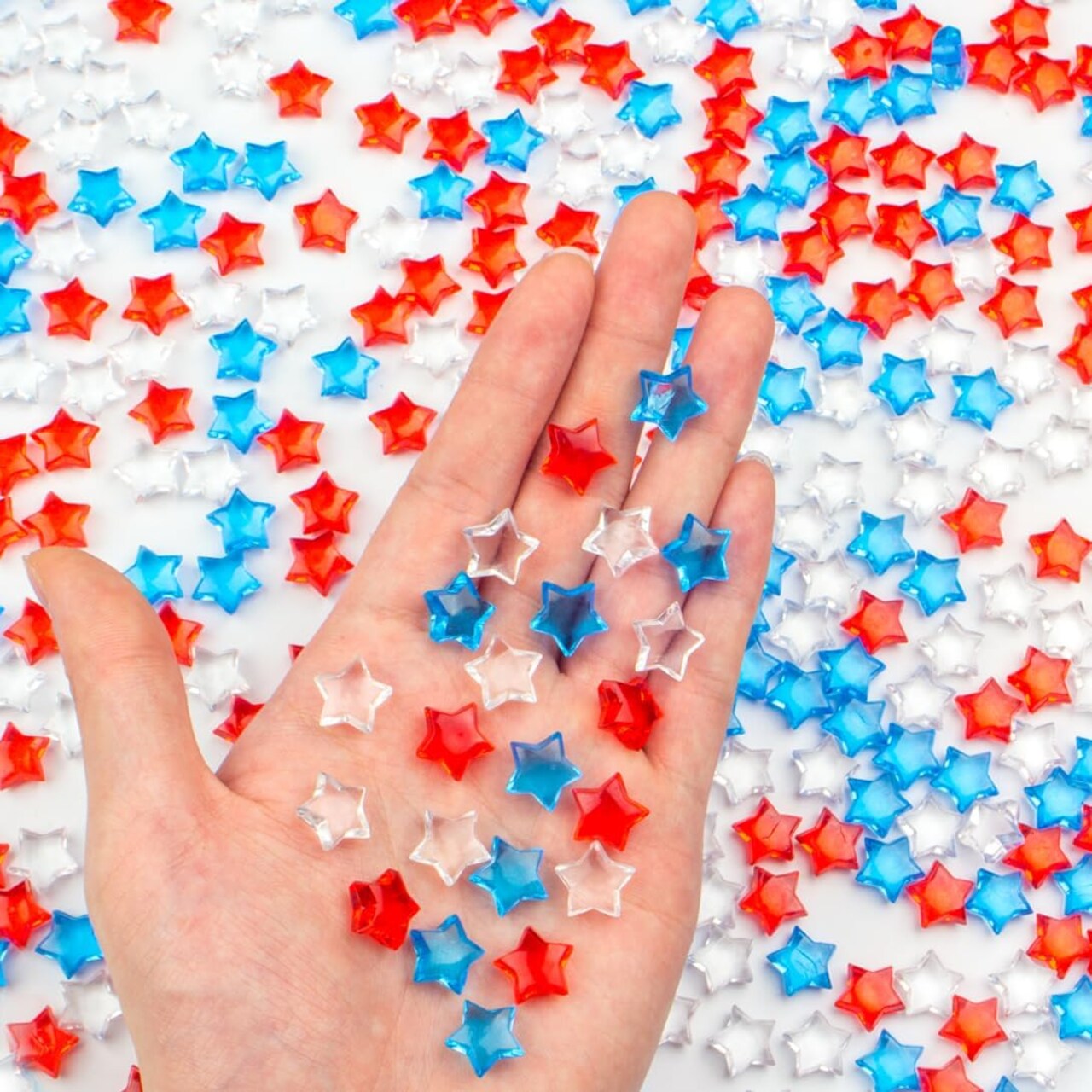 700 Pcs Mini Patriotic Vase Filler,0.5in 4th of July Star Acrylic Gems, Red White and Blue Decorations,Patriotic Centerpieces for Tables, Sensory Bin Filler